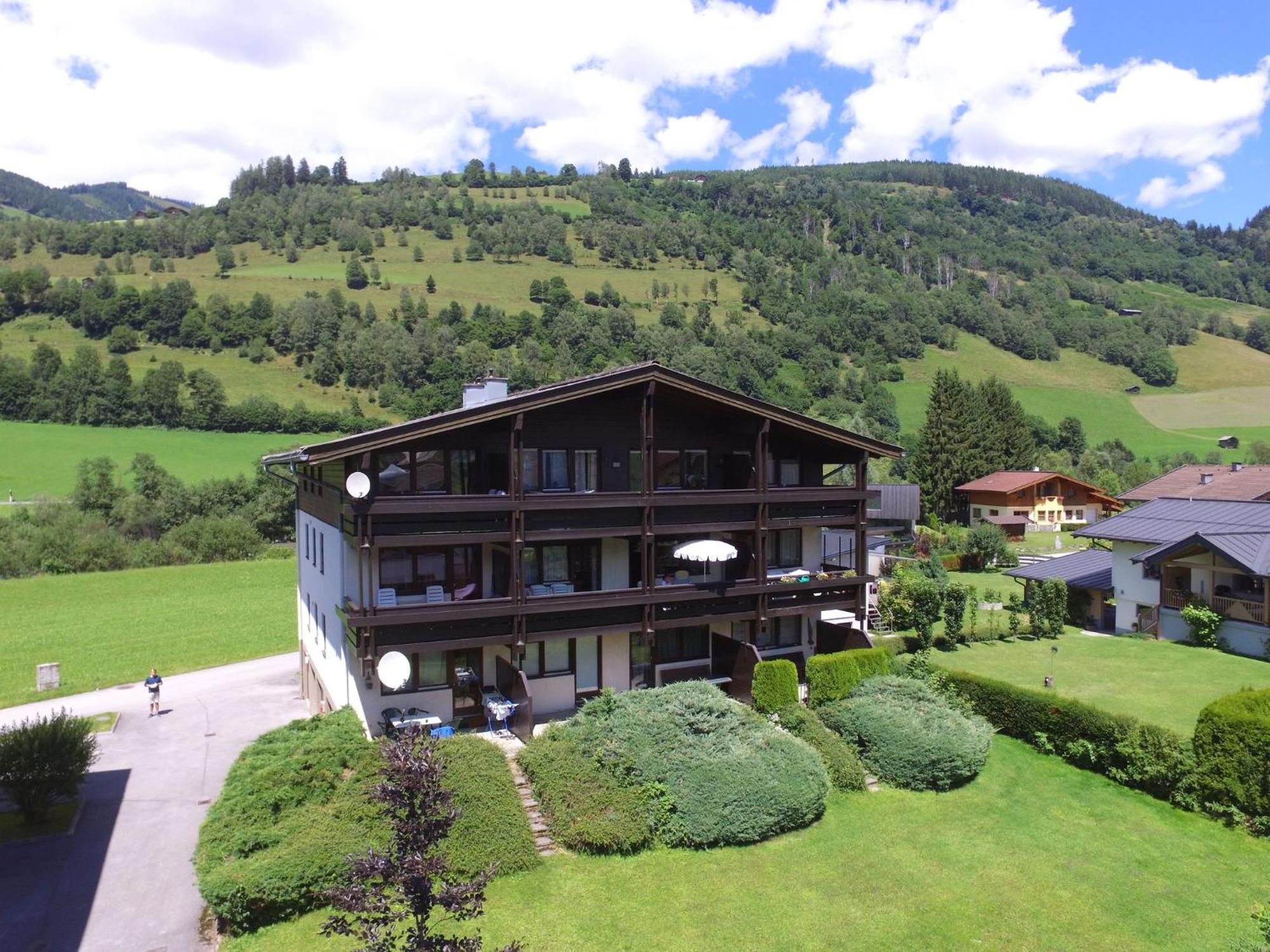 Apartment In Niedernsill Near Centre Bagian luar foto